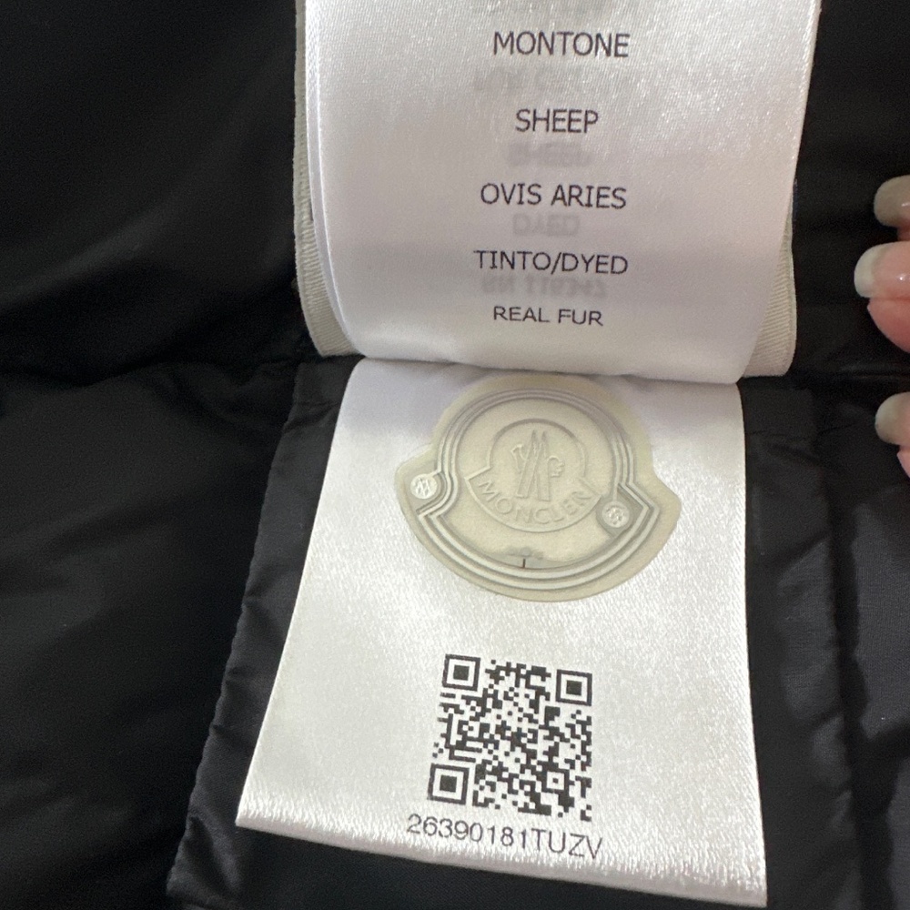 Moncler - Picture 9 of 10